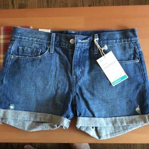 Levi’s Boyfriend Jean Shorts - NWT